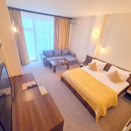 Hotell Hotel Mezo Palace 3*